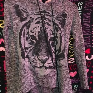 Very cute tiger sweater!!